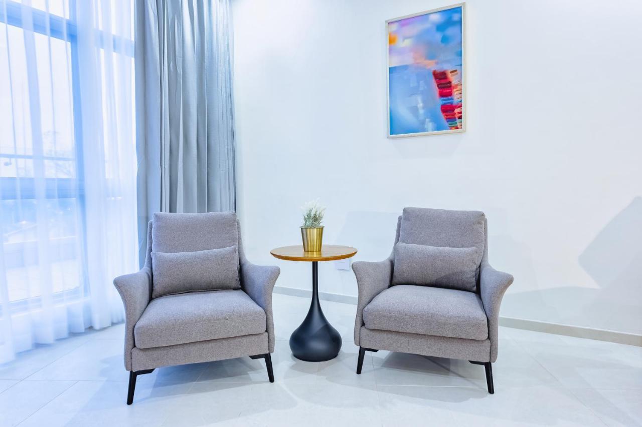 Alisa Hotel Tema Luaran gambar